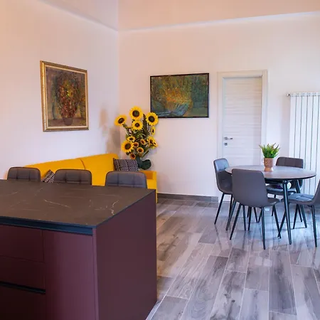 Appartement - 3 Min Walk From - New Flat For 6 Guests