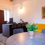 - 3 Min Walk From - New Flat For 6 Guests 아바디아