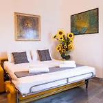 - 3 Min Walk From - New Flat For 6 Guests 아바디아