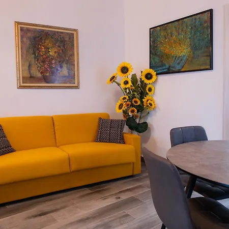 - 3 Min Walk From - New Flat For 6 Guests アパート